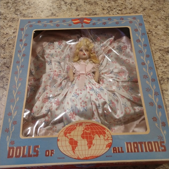 Dolls Of All Nations | Toys | Nib Vintage Dolls Of All Nations